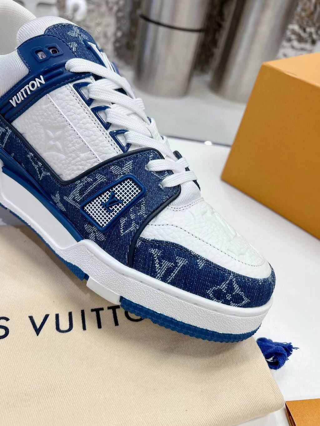 Trainer Monogram Denim White Blue.