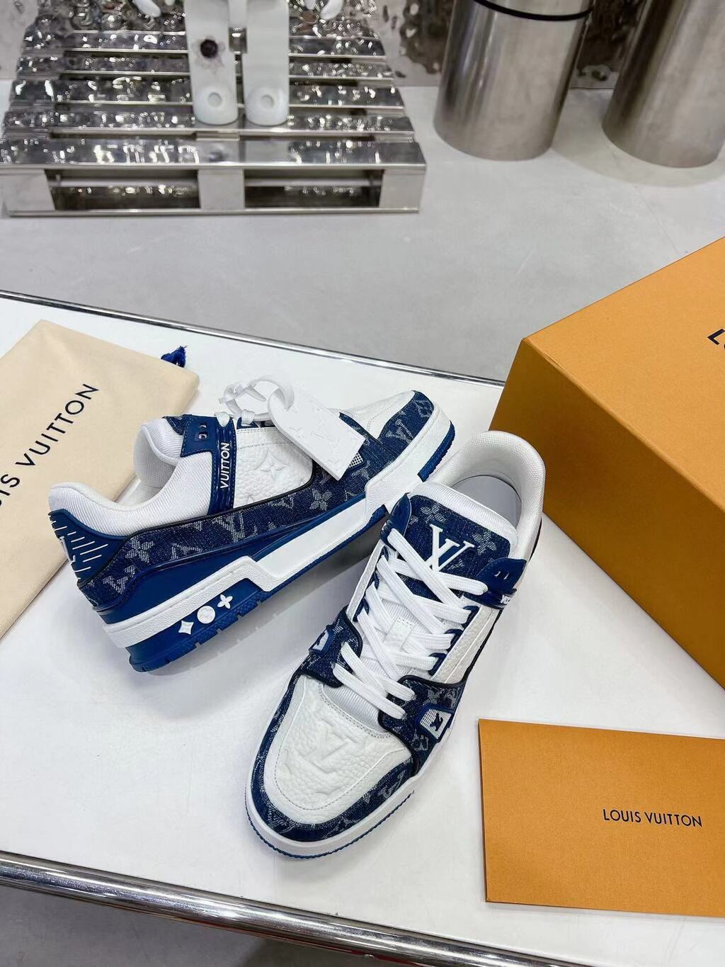 Trainer Monogram Denim White Blue.