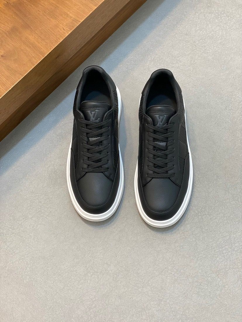 Beverly Hills Black.