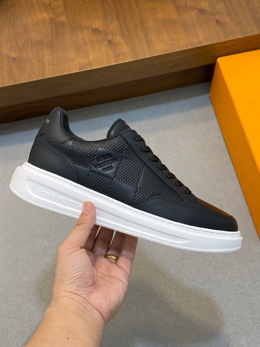 Beverly Hills Black.