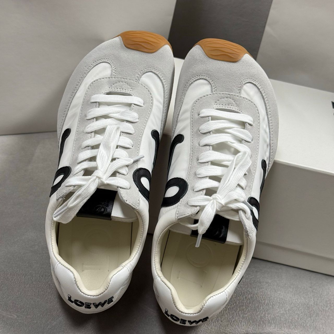 Loewe Ballet Runner 2.0 White/Black