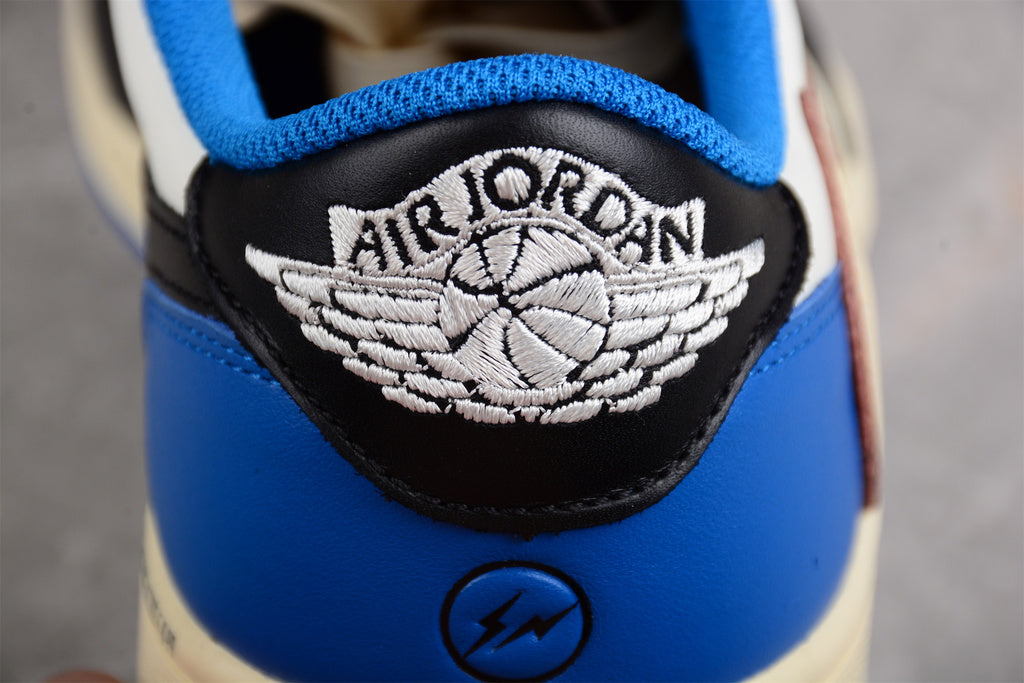Jordan 1 Retro Low OG SP Fragment x Travis Scott DM7866-140.