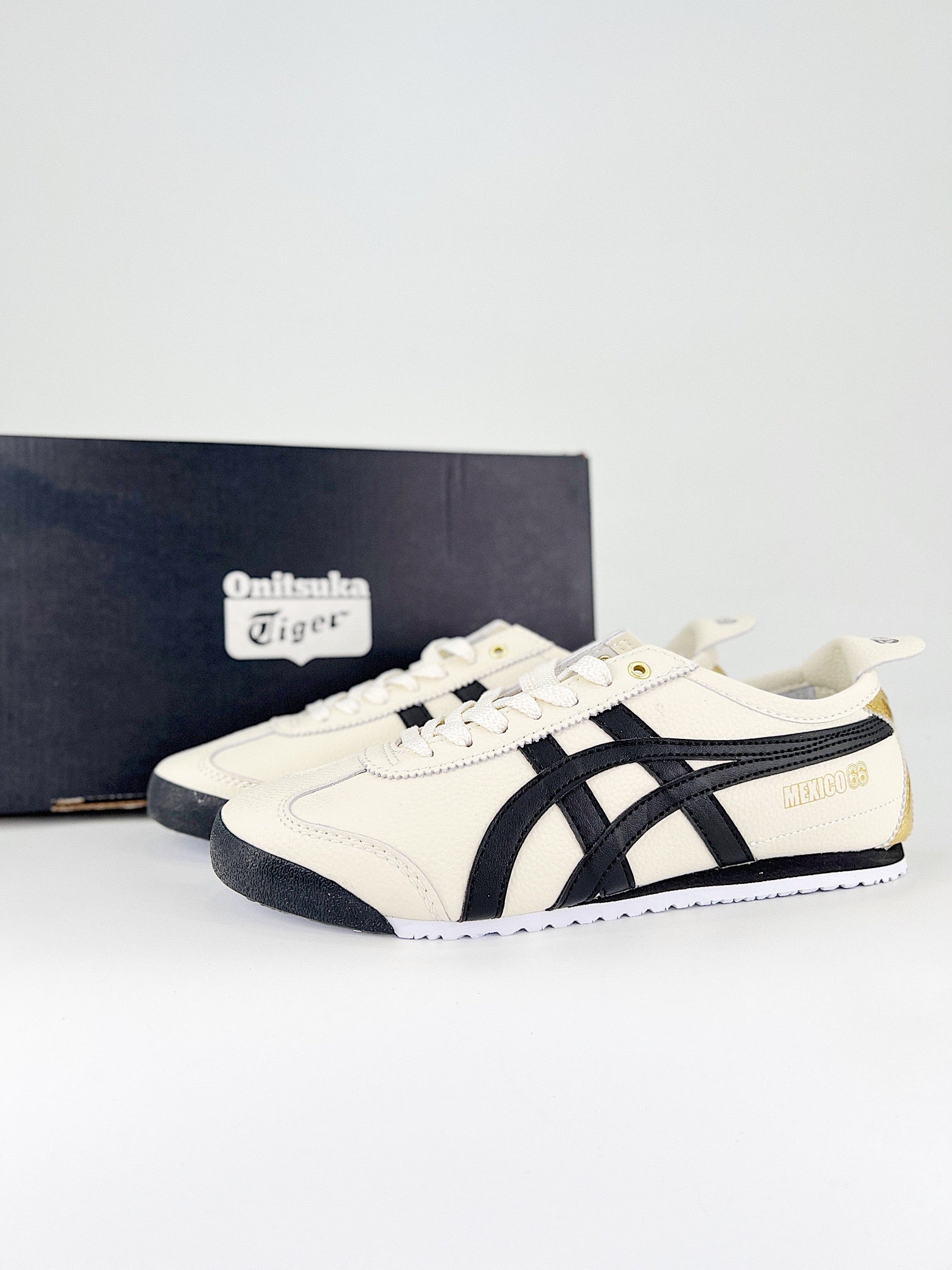 Onitsuka Tiger MEXICO 66 Branco e Preto.