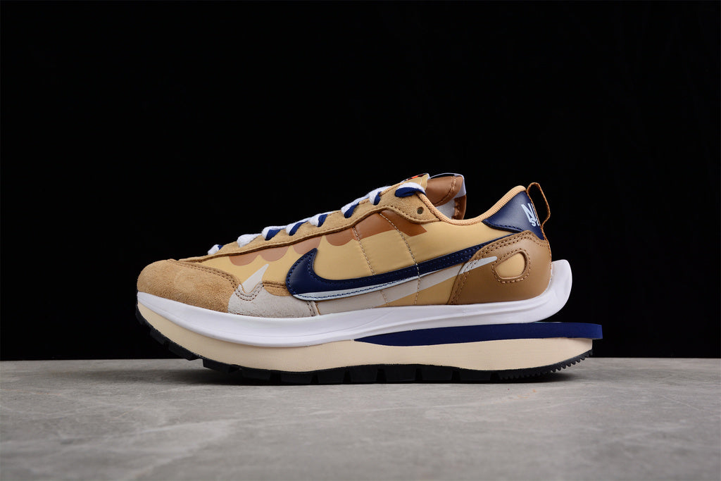 Nike Vaporwaffle sacai Sesame Blue Void DD1875-200.