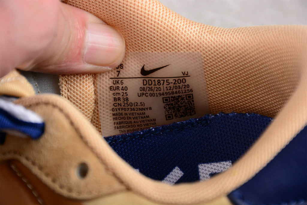 Nike Vaporwaffle sacai Sesame Blue Void DD1875-200.