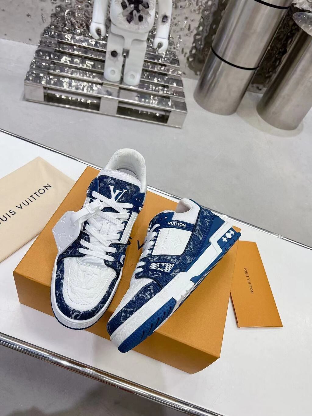 Trainer Monogram Denim White Blue.