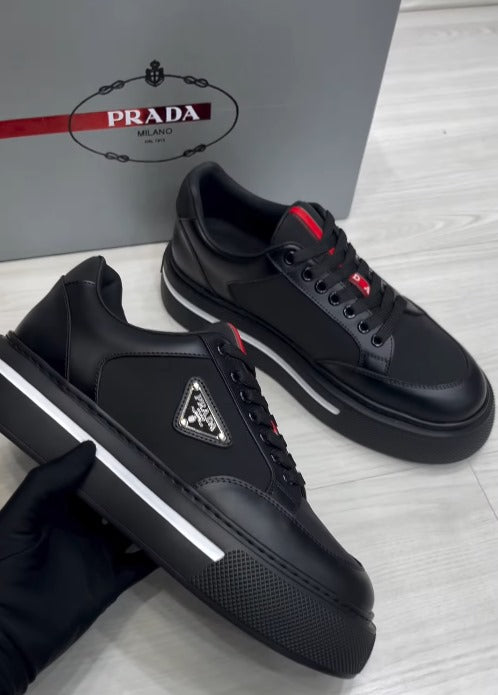 Prada Downtown Black Red.