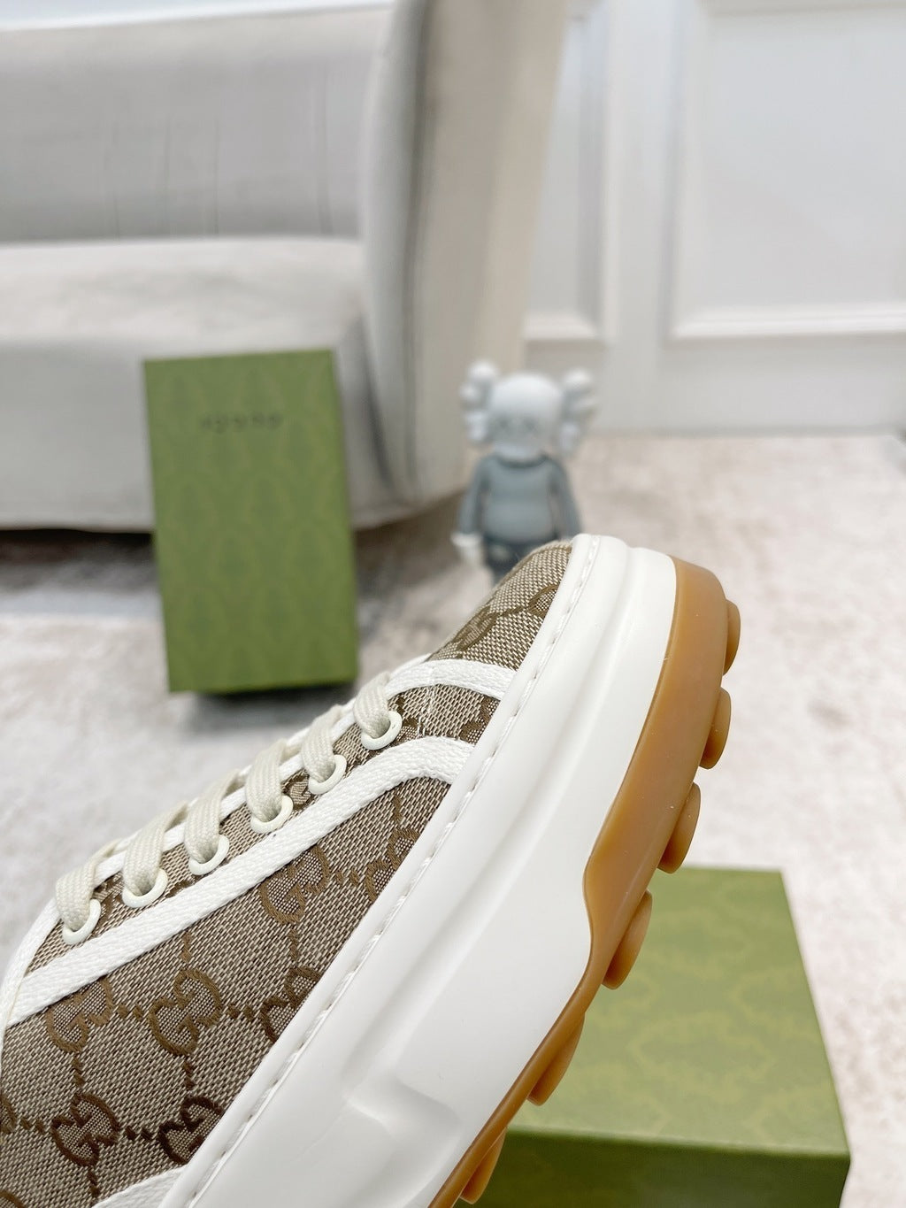 Gucci And Ebony GG Canvas Beige
