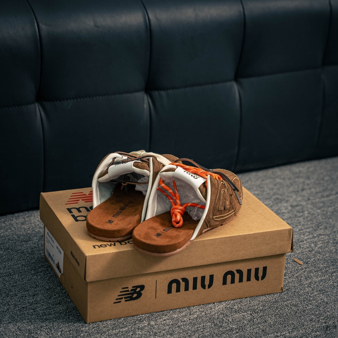 Mule New Balance x Miu Miu 530 SL.