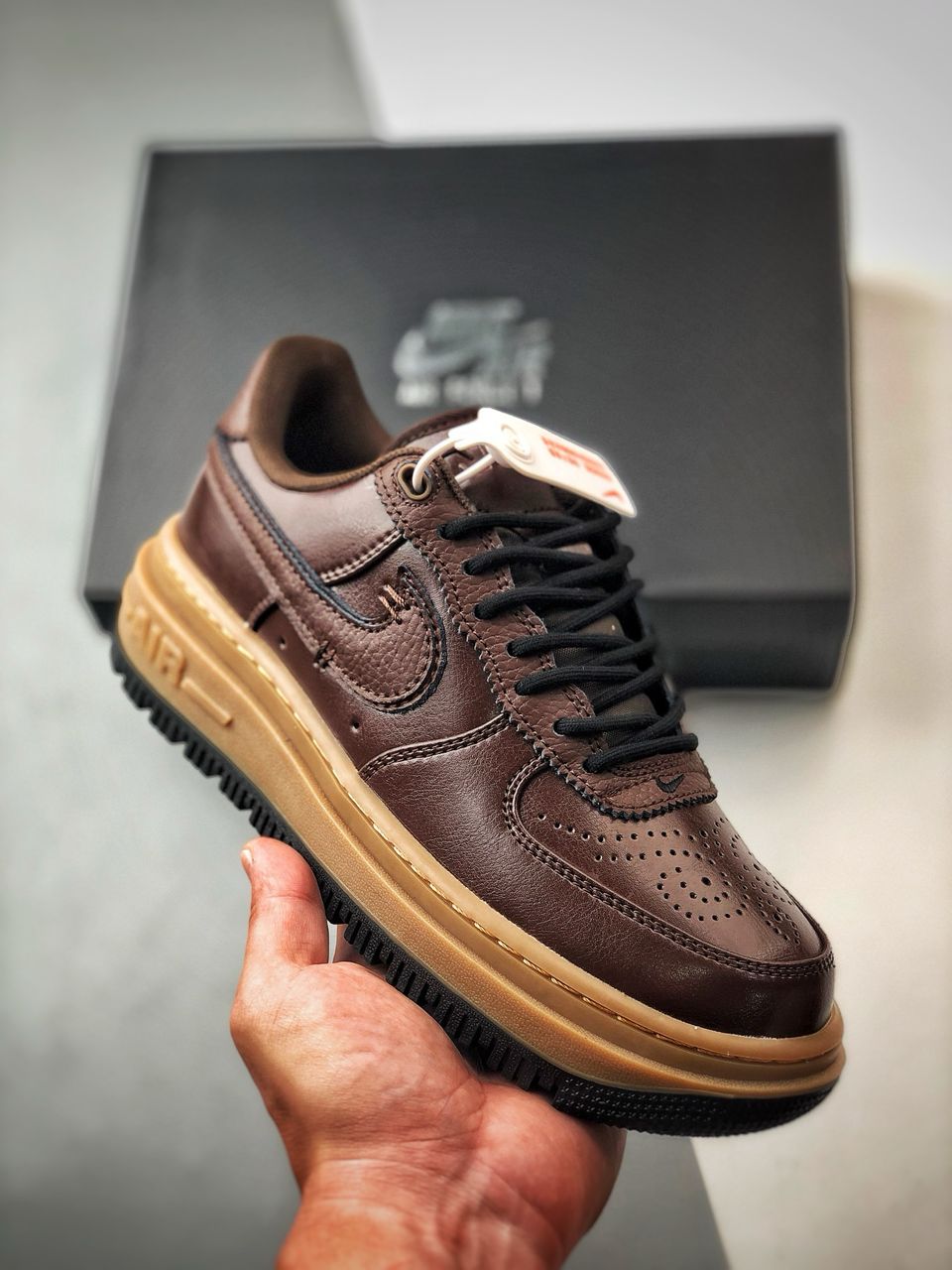 Nike Air Force 1 Low Luxe Brown.