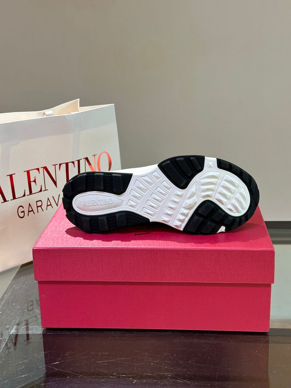 Valentino Lusso