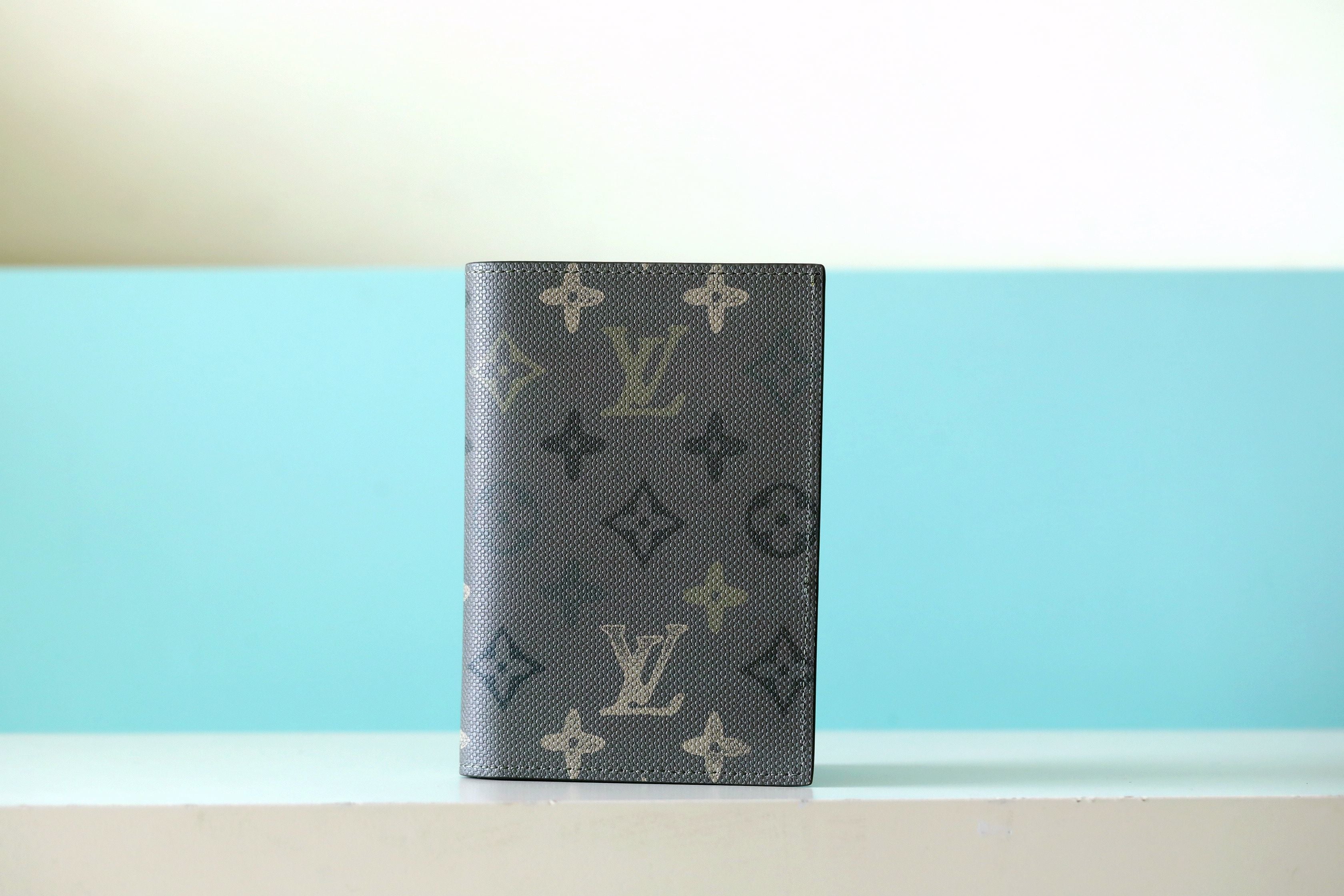 PORTA CARTÕES LOUIS VUITTON ORGANIZER