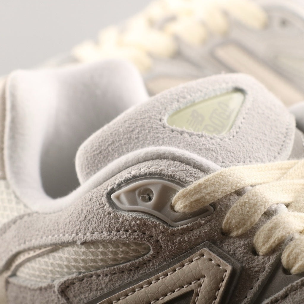 NEW BALANCE Quartz Grey U9060HSA.